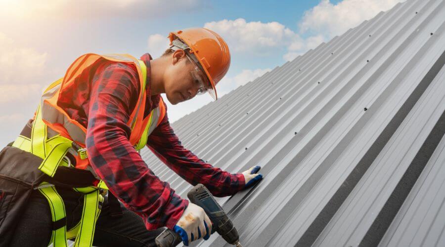 Professional gutter cleaning in Mineral, CA